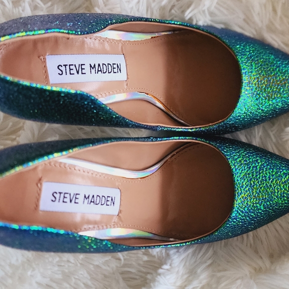 Steve Madden Shoes, Size 5, Metallic Blue - Picture 3 of 6